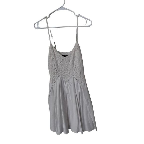 Jack by BB Dakota Dresses & Skirts - BB Dakota by Jack Rayon Kitka Spaghetti Straps Lace Dress White Size Small